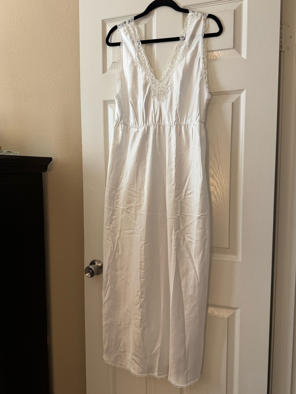 Satiny White Lace-Trimmed Chemise with Ribbons & Pink Embroidery from Barbizon - Picture 7 of 13